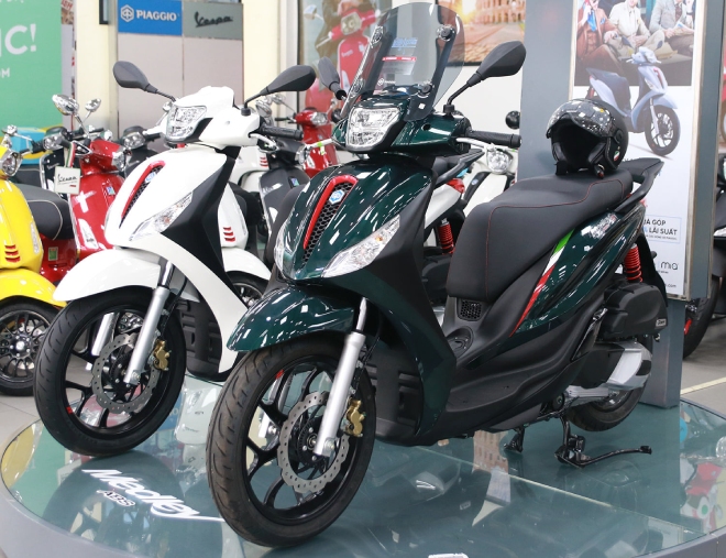 Bảng giá xe ga hạng sang Piaggio Medley mới nhất tháng 4/2022 - 2