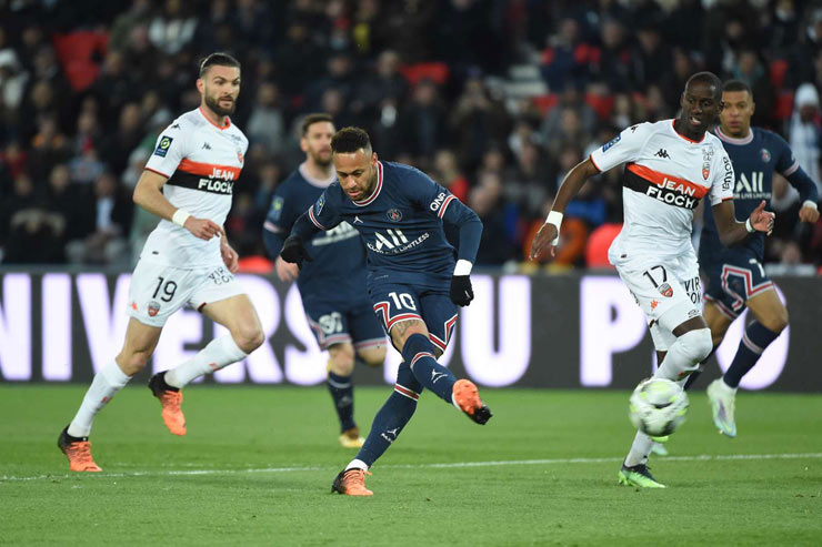 Cú đúp ấn tượng của Neymar giúp PSG vùi dập Lorient để củng cố ngôi đầu bảng Ligue 1