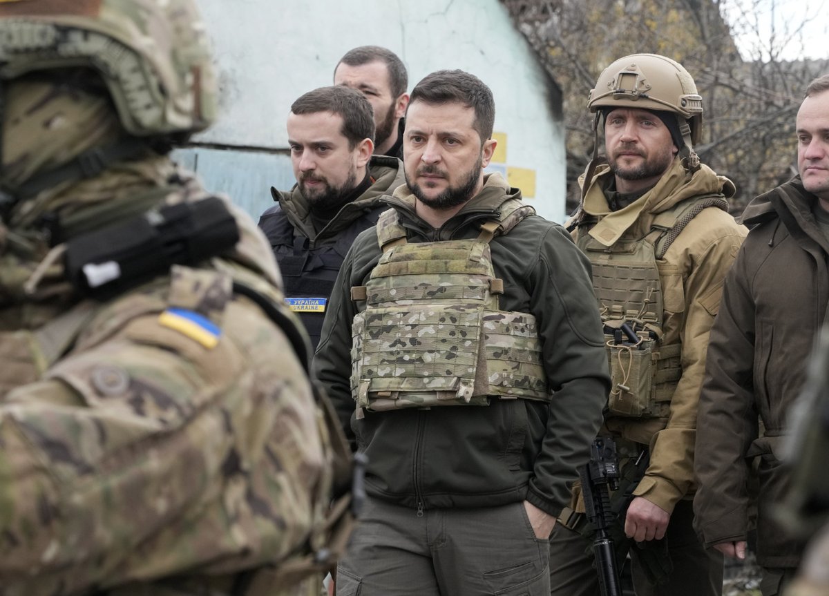 Tổng thống Ukraine Zelensky đặt nhiều kỳ vọng về một nước bảo đảm an ninh giữa xung đột với Nga (ảnh: CNN)