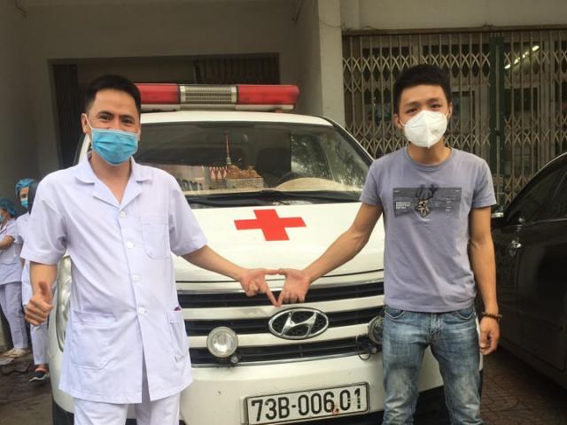 Chàng trai lái xe cứu thương xuyên đêm từ Quảng Bình tới Bắc Giang, tình nguyện hỗ trợ chống dịch