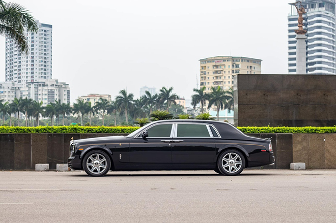 Chi tiết Rolls-Royce Phantom &#34;Rồng&#34; giá triệu đô của chủ tịch Tân Hoàng Minh - 7