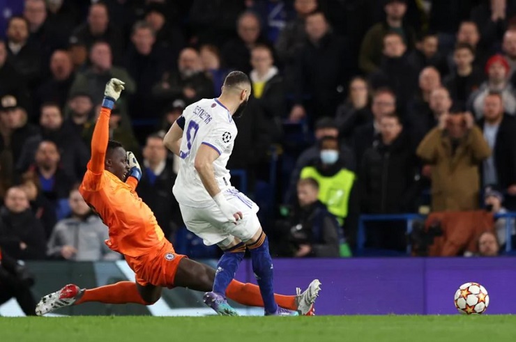 &#34;Siêu nhân&#34; Benzema kéo sập Stamford Bridge, Chelsea dễ thành cựu vương cúp C1 - 8