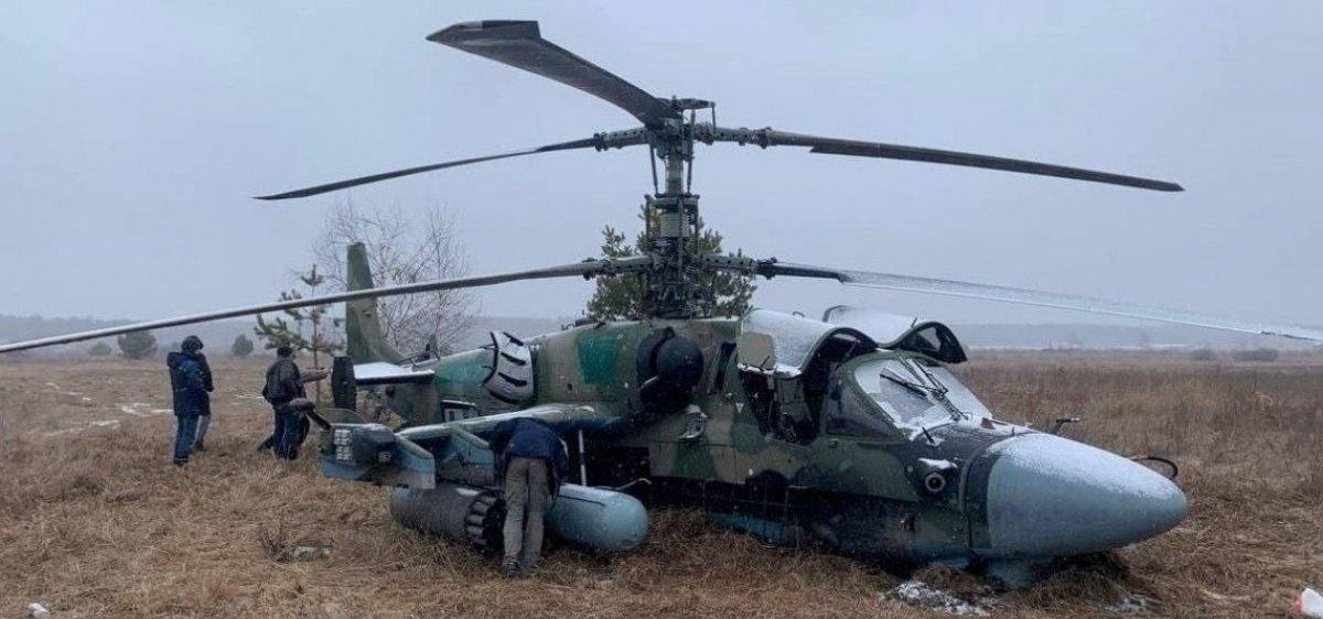 Một trực thăng Ka-52 bị Nga bỏ lại ở Ukraine.