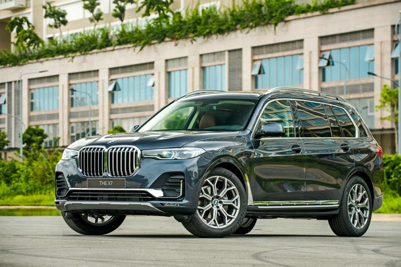 BMW X7 là chiếc SUV full-size hạng sang với ngoại hình cơ bắp, mạnh mẽ