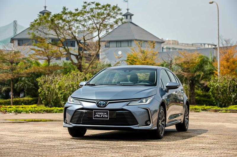 Corolla Altis 2022 là chiếc sedan gia đình cỡ vừa hạng C mới nhất của Toyota