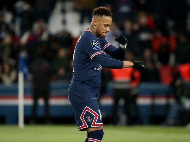 Neymar bị tố say xỉn đến sân tập PSG, đáp trả mỉa mai kẻ chỉ trích