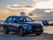 Tin tức ô tô - Giá xe Toyota Corolla Cross lăn bánh tháng 4/2022, giảm 10% phí BHVC