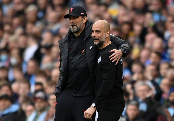 Klopp và Guardiola tỏ ra thân thiết trong trận đấu