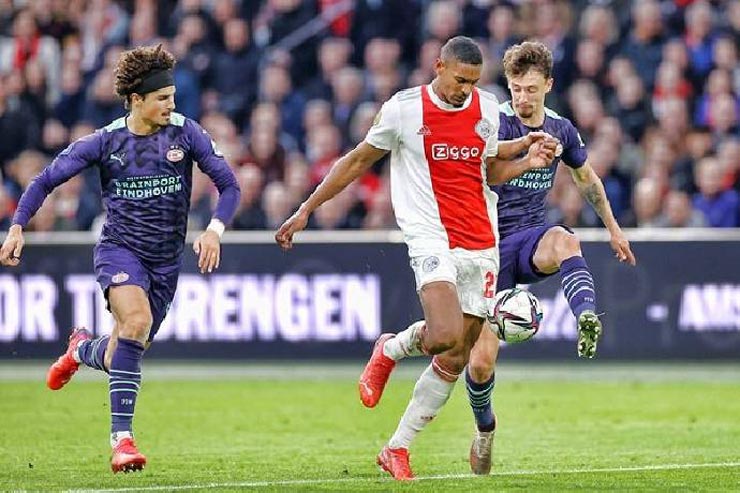 MU muốn chờ Ajax đá xong trận chung kết cúp Quốc gia Hà Lan với PSV ngày 17/4,&nbsp;trước khi có thể bổ nhiệm Ten Hag dẫn dắt "Quỷ đỏ"