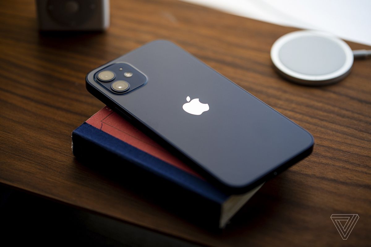 Top best iPhones worth buying in the first half of 2022 - 4