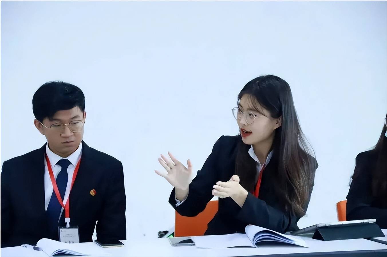 Nữ sinh đại học tài sắc vẹn toàn khiến cư dân mạng ngưỡng mộ - 3