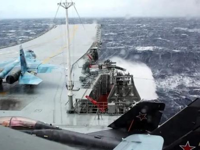 Ngoài tàu Moscow, dàn soái hạm ”đầy tự hào” của Hải quân Nga còn gì?