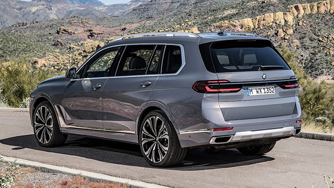 New generation BMW X7 revealed completely changed - 6