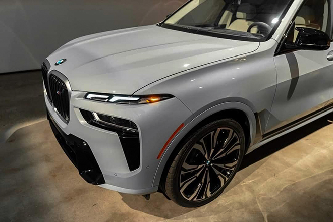 New generation BMW X7 revealed completely changed - 8