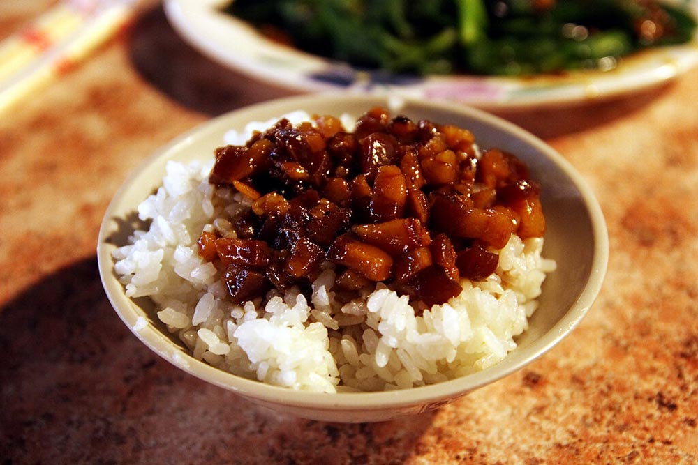 The nutritionist revealed that the 3 most subjects must abstain from eating rice with braised meat - 1