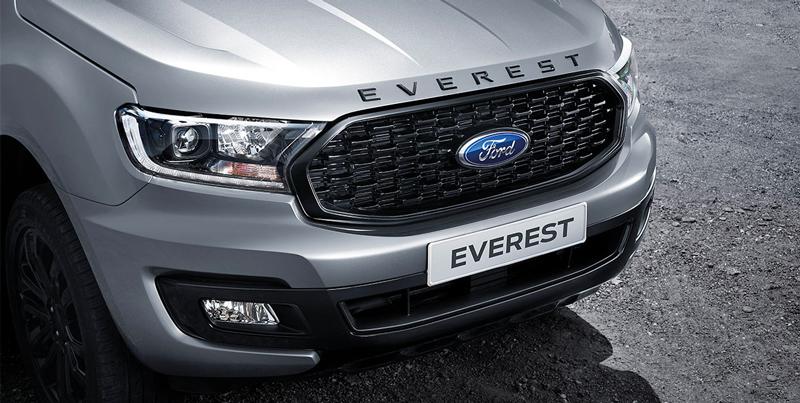 Mặt calang hình Oval mạnh mẽ, hầm hố của xe Ford Everest