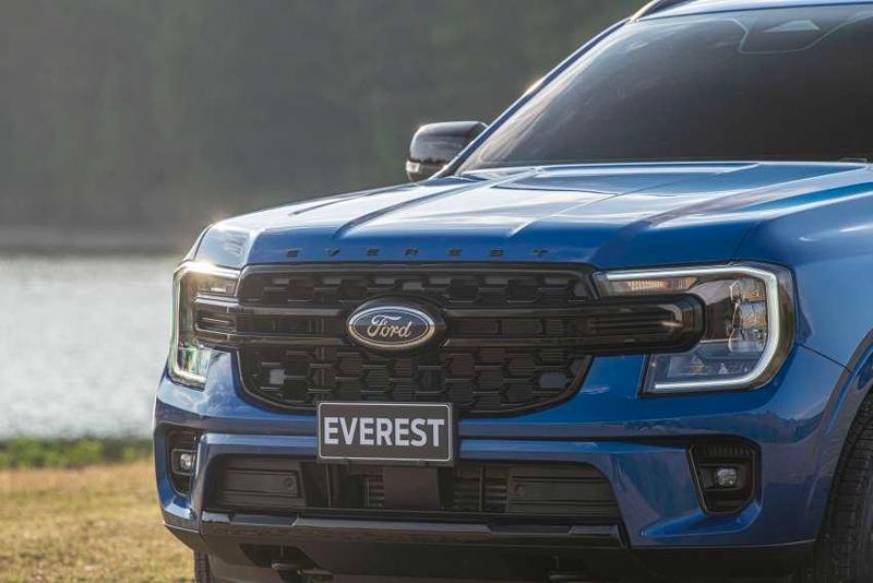 Ford Everest car price updated at the end of April 2022, quick assessment, actual photos - 4