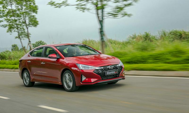 Elantra có ngoại hình cá tính, thể thao hơn nhờ ngôn ngữ thiết kế Sensual Sportiness