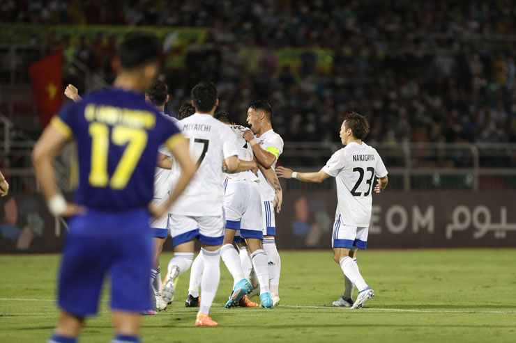 Leo Ceara ghi bàn mở tỷ số cho Yokohama F. Marinos