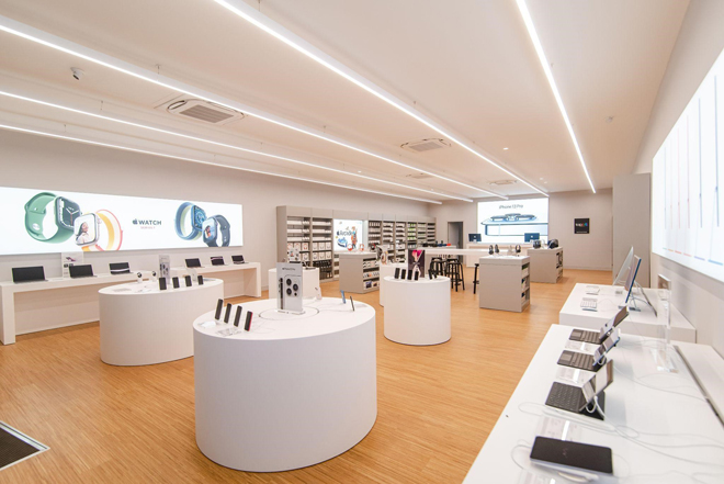 Cửa hàng TopZone APR đầu tiên tại TP.HCM với không gian sang trọng bậc nhất chuẩn Apple