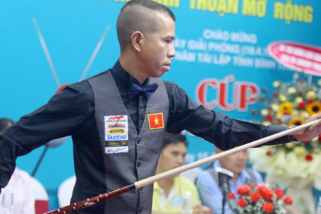 “Ông trùm bi-a” Quyết Chiến tung siêu phẩm cực đỉnh tại giải Bình Thuận