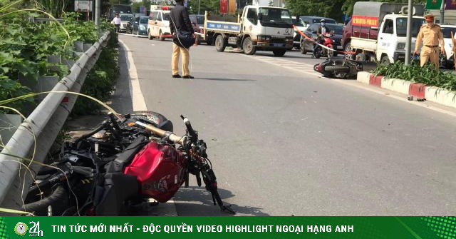 Hanoi: Large displacement vehicle had a terrible accident, 1 person was killed