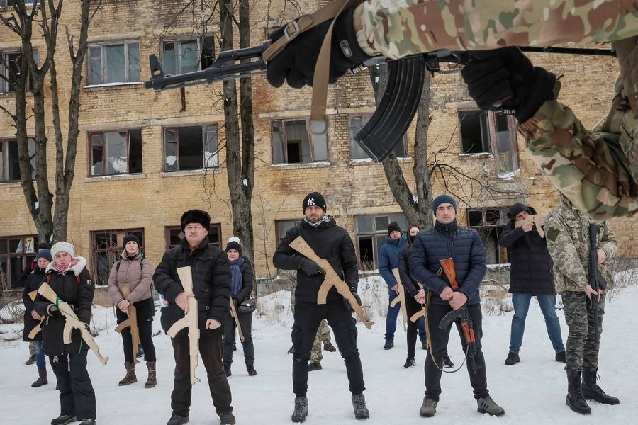 Ukraine: Tiểu đoàn Azov khét tiếng từ đâu ra, vì sao Nga quyết diệt bằng được? - 2