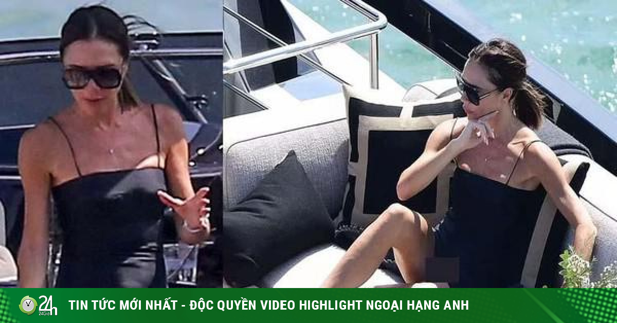 Victoria Beckham wears a sexy short dress on a yacht-Fashion