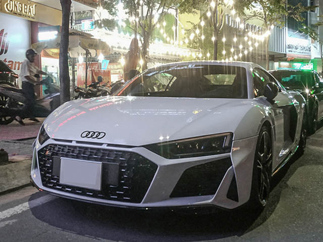 Audi R8 Performance chạy lướt rao bán giá thấp hơn vài tỷ đồng