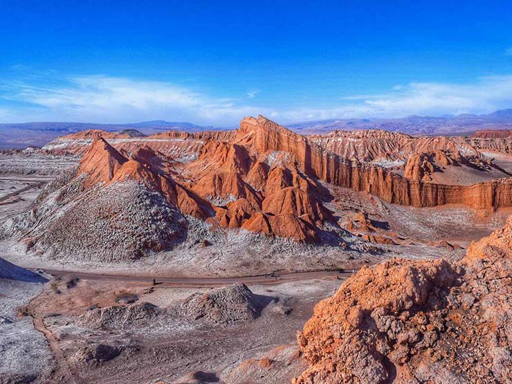 6. Sa mạc Atacama, Chile

Sa mạc Atacama là một trong những nơi khô hạn nhất trên Trái đất, có rất ít sự sống nhưng một số loài động vật đã thích nghi với điều kiện khí hậu khắc nghiệt của nơi này.
