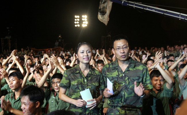 MC Lại Văn Sâm rời VTV vẫn làm điều này, nữ Binh nhì hot nhất “Chúng tôi - chiến sĩ” đời thực ra sao? - 1