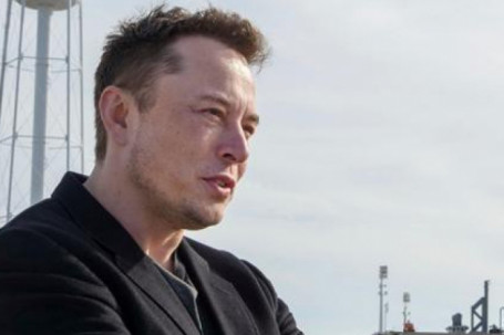 Người giàu nhất thế giới Elon Musk thừa nhận “không có nhà cửa gì”, bất ngờ nữa là chỗ ngủ