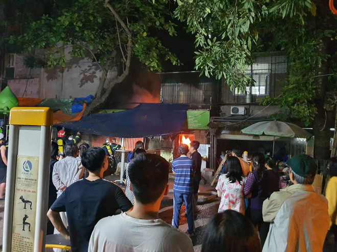 House fire in Hanoi, 5 people died - 1