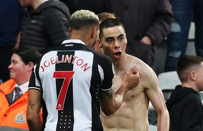 Almiron tỏa sáng giúp Newcastle giành trọn 3 điểm