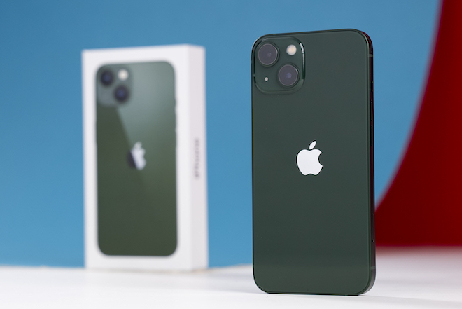 The green iPhone 13 series just came out, the old iPhone series immediately dropped in price - 1