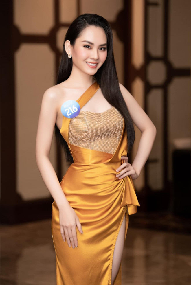 Beauty of 4 contestants with 'terrible' profiles  with IELTS 8.0 at Miss World Vietnam 2022 - 12