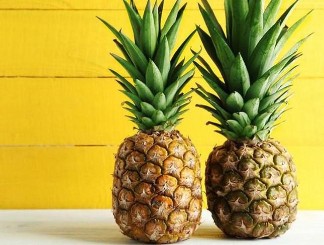 The " great cavalry"  When eating pineapple, it is necessary to know to avoid poisoning and even death - 2