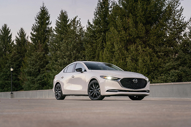 Giá xe Mazda3 tháng 4/2022, ưu đãi 33 triệu đồng và giảm 50% LPTB - 1