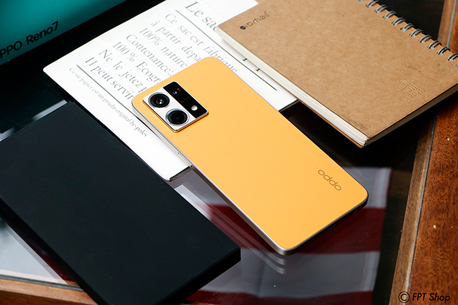 OPPO Reno7 có giá chỉ từ 8.190.000 đồng tại FPT Shop.
