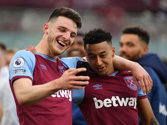 Tin mới nhất bóng đá tối 22/4: MU tính đổi Lingard lấy Declan Rice