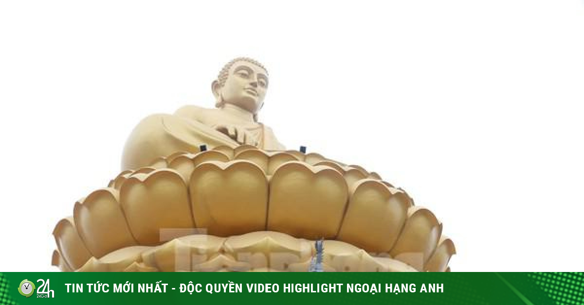 Admire the largest Buddha statue in the North Central region-Travel