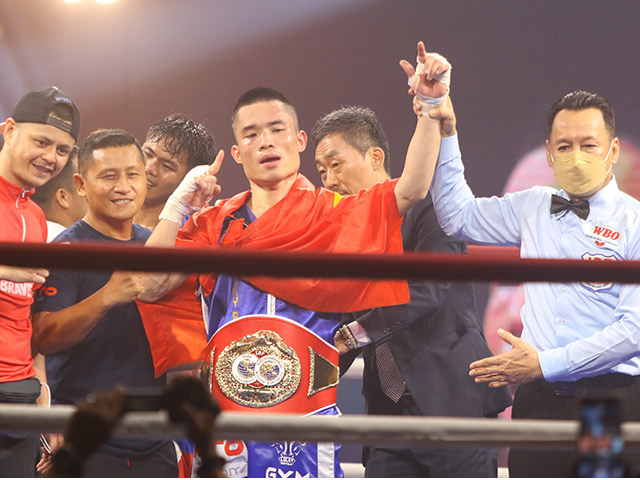 Vang dội Đinh Hồng Quân giúp Boxing VN lần đầu giành đai IBF châu Á