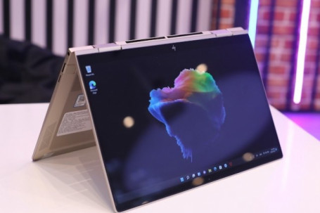 HP giới thiệu bộ 3 laptop từ màn hình xoay 360 độ tới pin "khủng"