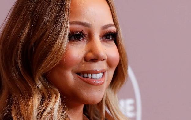 Mariah Carey thích phong cách trang điểm nhẹ.