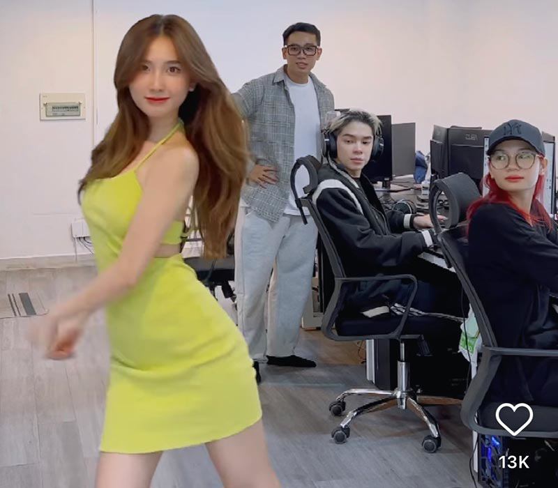 Thanh Mèo là hot girl quê Quảng Ninh nổi tiếng trên mạng xã hội và nền tảng tiktok nhờ những clip khoe vũ đạo trên đường phố, trong văn phòng,...