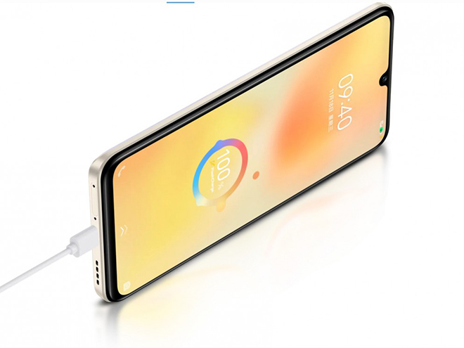 Vivo S15e có khả năng sạc nhanh công suất 66W.