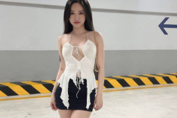 Hot girl Cà Mau lăng xê mốt áo xuyên thấu tôn dáng