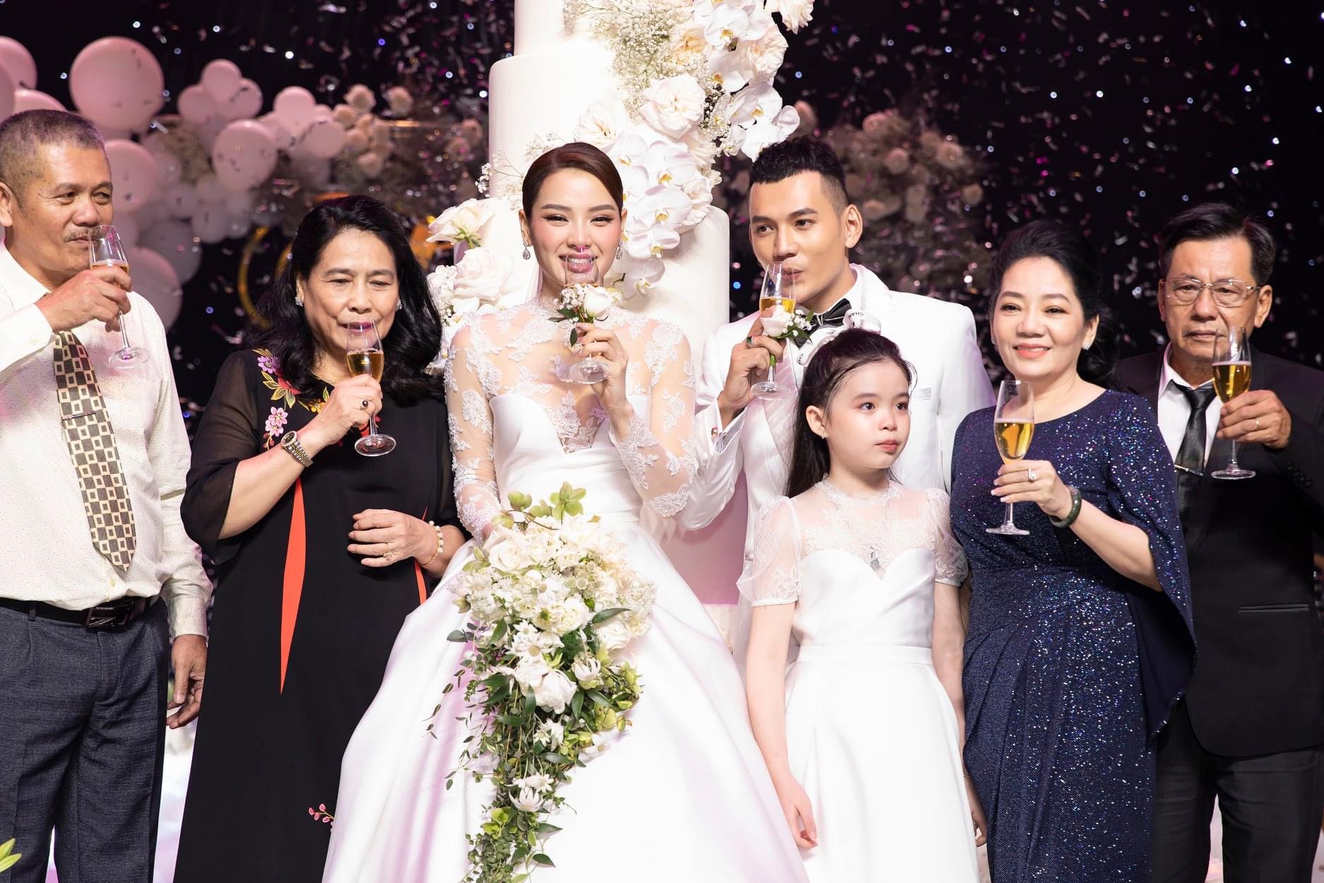 Đám cưới của Phương Trinh Jolie và Lý Bình