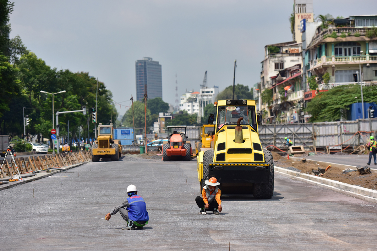 Thay đổi bất ngờ sau dỡ loạt “lô cốt” cao 3m ở trung tâm TP.HCM - 16