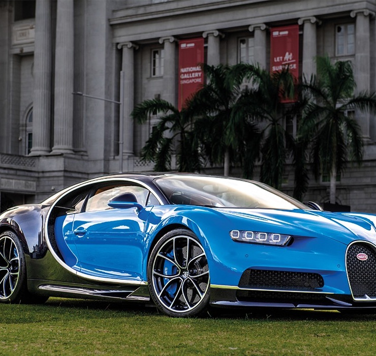 “Xế cưng” nhà Bugatti lần đầu tiên được trưng bày tại Geneva Motor Show vào tháng 3 năm 2016. Siêu xe được ra mắt với số lượng giới hạn chỉ 500 chiếc với giá 2,9 triệu USD (khoảng 70 tỷ đồng).
